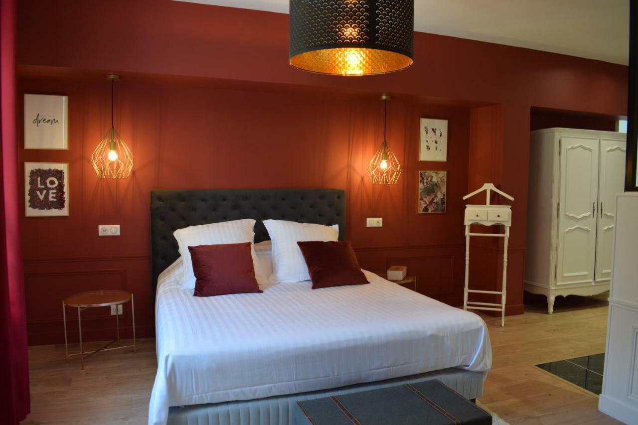 Le Domaine Des Sources Bed & Breakfast Saint-Martin-dʼAblois Екстериор снимка